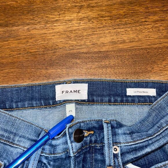 Frame Le Pixie Beau Cropped Jeans - Picture 5 of 9